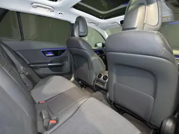 MERCEDES-BENZ C 220 T d AHK PANO DISTRO LED