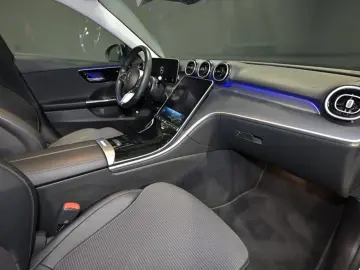 MERCEDES-BENZ C 220 T d AHK PANO DISTRO LED