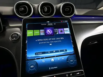 MERCEDES-BENZ C 220 T d AHK PANO DISTRO LED
