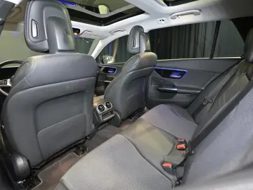 MERCEDES-BENZ C 220 T d AHK PANO DISTRO LED