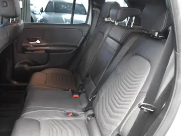 MERCEDES-BENZ GLB 200 d STYLE LED NAVI KAMERA SHZ PDC ALU