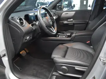 MERCEDES-BENZ GLB 200 d STYLE LED NAVI KAMERA SHZ PDC ALU