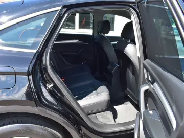 AUDI Q5 Sportback 40TDI quattro LED Leder SHZ Kamera