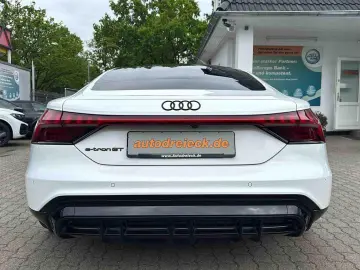 AUDI e-tron GT ACC AIR HuD PANO RAUTE MATRIX 21Z B&O