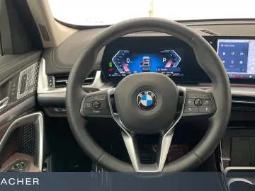BMW X1 sDrive 20d A AHK LCPro HUD ACC 360  Pano 18