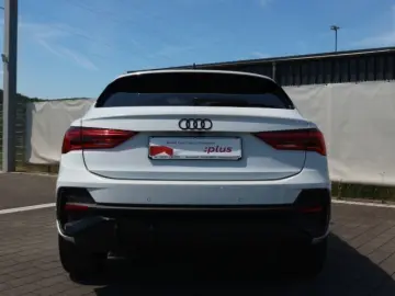 AUDI Q3 Sportback 35 TFSI S line PANO AHK ACC RFK