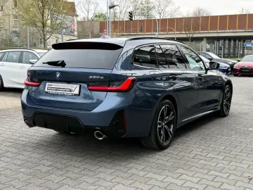 BMW 330e xDrive Touring M Sport   Stop&Go AHK Pano