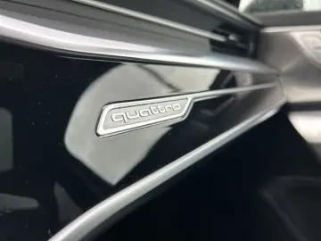 AUDI A6 Avant S line 40 TDI quattro S tronic