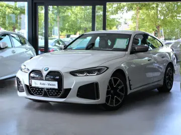 BMW i4 M50 Gran Coupe (G26E)  ACC KAMERA HUD Keyless