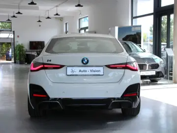 BMW i4 M50 Gran Coupe (G26E)  ACC KAMERA HUD Keyless