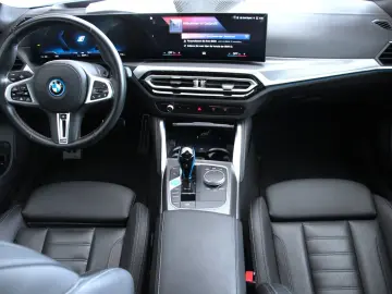 BMW i4 M50 Gran Coupe (G26E)  ACC KAMERA HUD Keyless