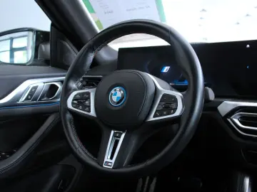 BMW i4 M50 Gran Coupe (G26E)  ACC KAMERA HUD Keyless