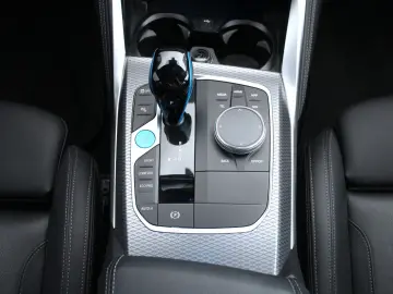 BMW i4 M50 Gran Coupe (G26E)  ACC KAMERA HUD Keyless
