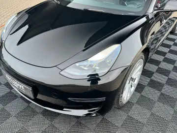 TESLA MODEL 3 LONG RANGE DUAL MOTOR   AMD RYZEN