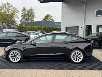 TESLA MODEL 3 LONG RANGE DUAL MOTOR   AMD RYZEN