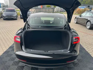 TESLA MODEL 3 LONG RANGE DUAL MOTOR   AMD RYZEN