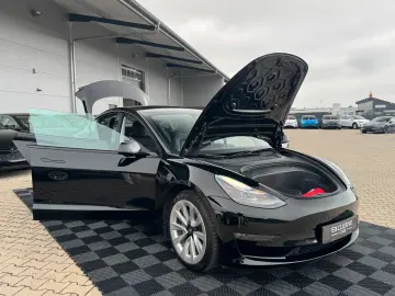 TESLA MODEL 3 LONG RANGE DUAL MOTOR   AMD RYZEN