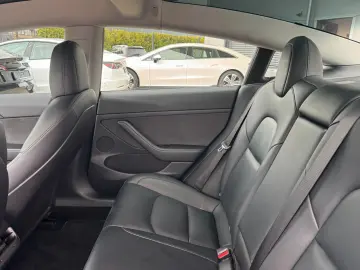 TESLA MODEL 3 LONG RANGE DUAL MOTOR   AMD RYZEN