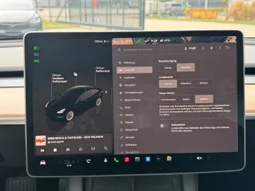 TESLA MODEL 3 LONG RANGE DUAL MOTOR   AMD RYZEN