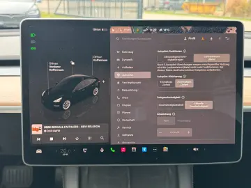 TESLA MODEL 3 LONG RANGE DUAL MOTOR   AMD RYZEN