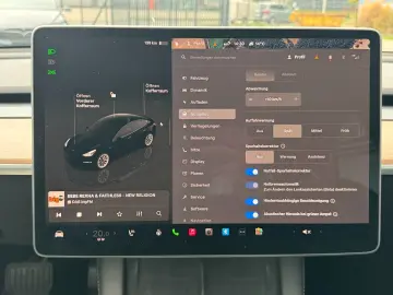 TESLA MODEL 3 LONG RANGE DUAL MOTOR   AMD RYZEN
