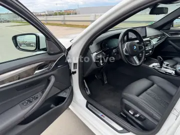 BMW 530i M PAKET SAG VIRTU NAVI LASER HEAD-UP KAMERA