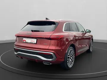 AUDI Q5 150 KW TFSI QUATTRO PANO STANDH