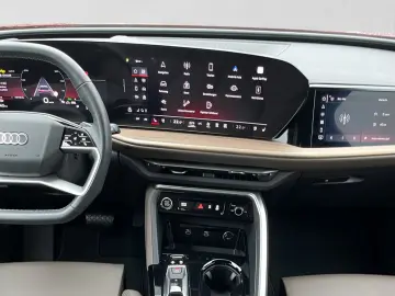 AUDI Q5 150 KW TFSI QUATTRO PANO STANDH