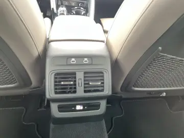 AUDI Q5 150 KW TFSI QUATTRO PANO STANDH
