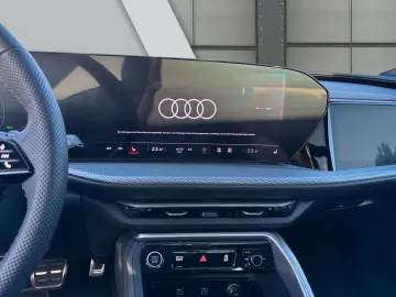 AUDI Q5 TDI NEW M S-Line Edition 21 Tech  Pano Matrix