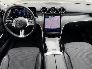 MERCEDES-BENZ C 200d Avantgarde 1.HD CARPLAY SHZ 360…