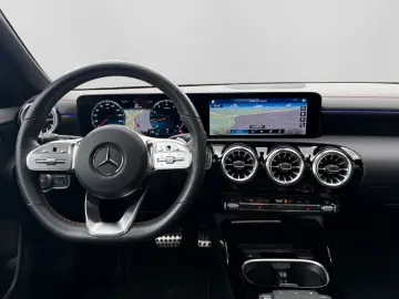 MERCEDES-BENZ CLA 35 AMG 4M SB LED AMBI PANO TEMP SH…