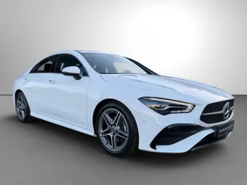 MERCEDES-BENZ CLA 180 AMG Distronic Ambiente LED Kam…