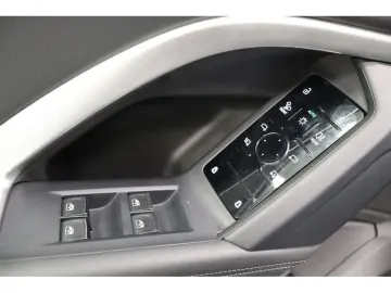 AUDI Q5 2.0 TDI quattro S line S tronic Navi Matrix A