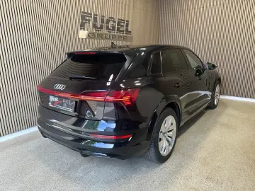 AUDI e-tron S quattro 95 kWh LED B&O RFK Navi SHZ