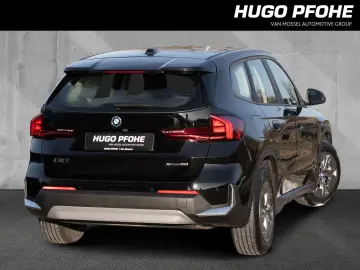 BMW iX1 xDrive30. Sitzheizung.Navi