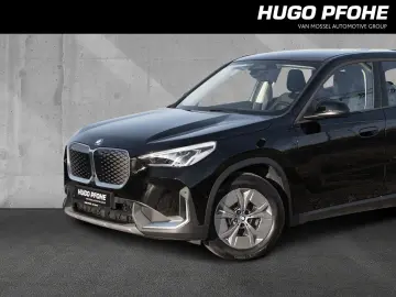 BMW iX1 xDrive30. Sitzheizung.Navi