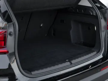 BMW iX1 xDrive30. Sitzheizung.Navi