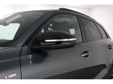AUDI Q5 2.0 TDI quattro S line S tronic Navi Matrix A