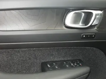VOLVO C40 Ultimate AWD   Pano   HK   Kamera