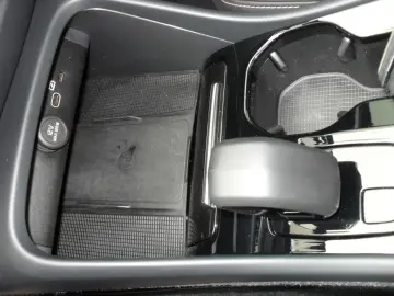 VOLVO C40 Ultimate AWD   Pano   HK   Kamera