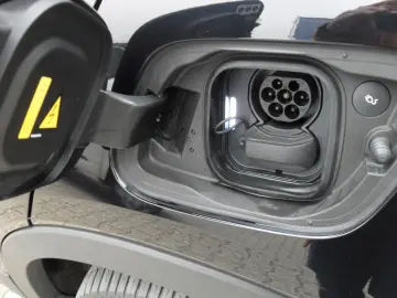 VOLVO C40 Ultimate AWD   Pano   HK   Kamera