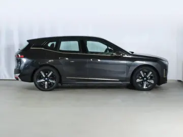 BMW iX xdrive 40 Panorama ACC H&K LiveCockpitProf.