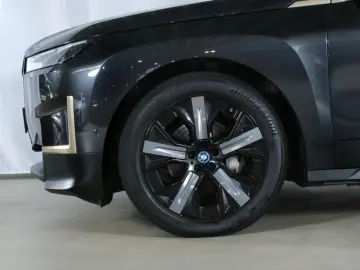BMW iX xdrive 40 Panorama ACC H&K LiveCockpitProf.