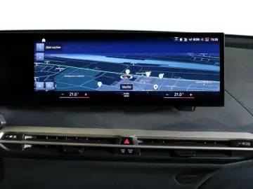 BMW iX xdrive 40 Panorama ACC H&K LiveCockpitProf.