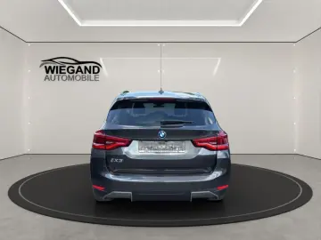 BMW iX3 Impressive  360  HUD LED KLIMAAUTO