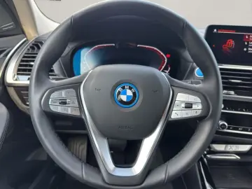 BMW iX3 Impressive  360  HUD LED KLIMAAUTO