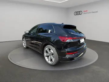 AUDI Q4 40 e-tron S line LED Navi HuD Kamera