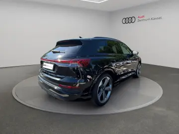 AUDI Q4 40 e-tron S line LED Navi HuD Kamera