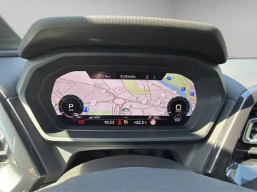 AUDI Q4 40 e-tron S line LED Navi HuD Kamera
